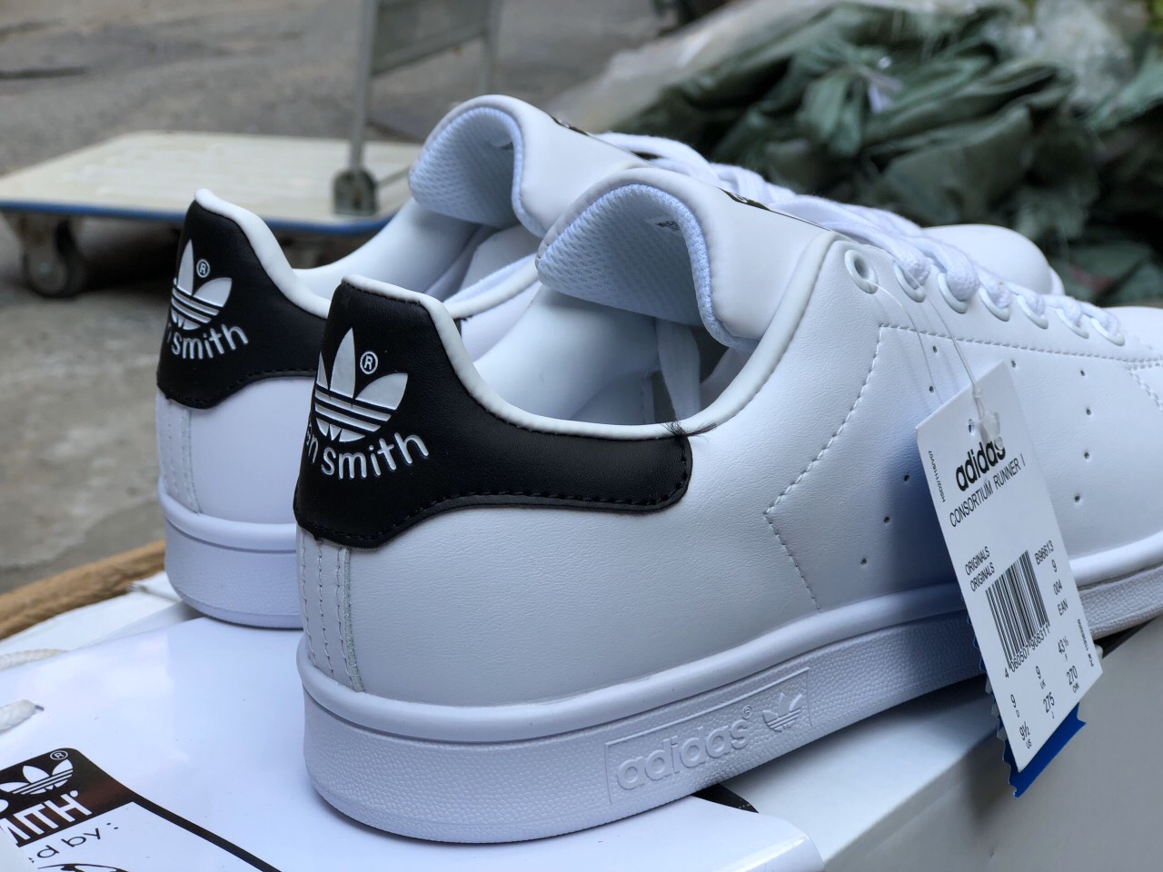 Stan Smith gót đen