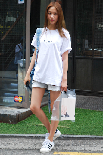 Adidas trắng sọc đen mix áo phông