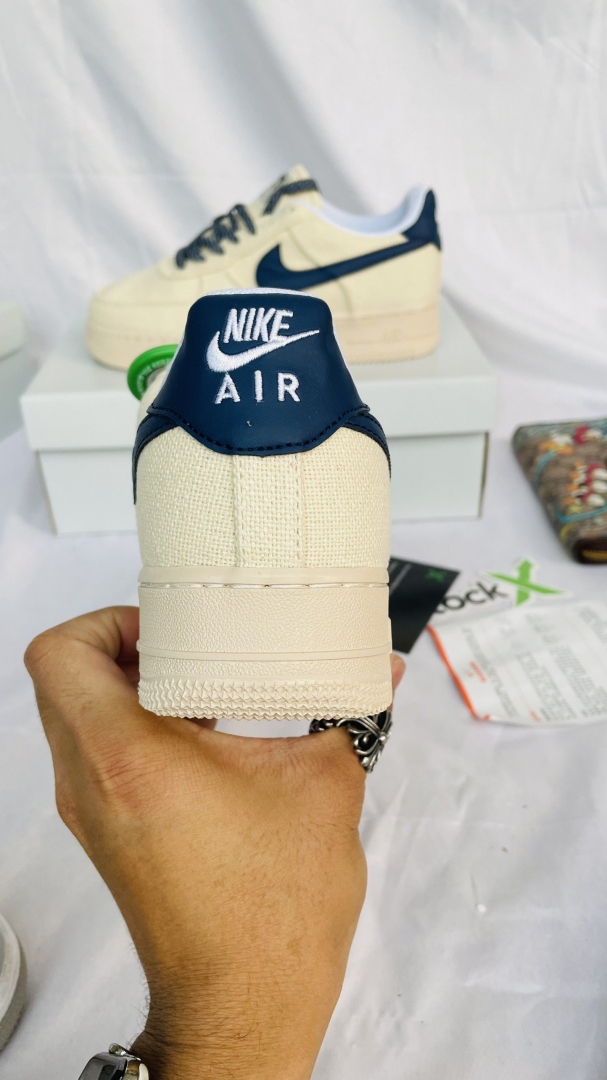 gót giày LOGO AIR đẹp và chất tạo nên đôi giày huyền thoại con cưng của nike
