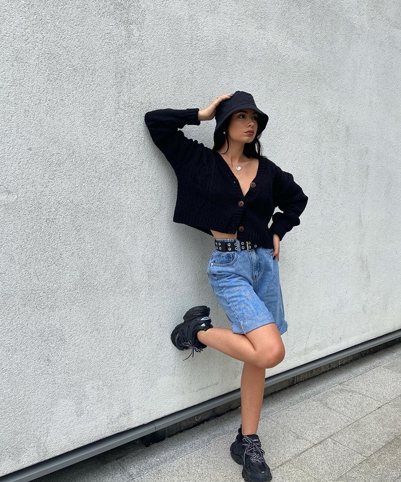 Cách phối đồ này cực hợp với các bạn nữ dáng nhỏ người