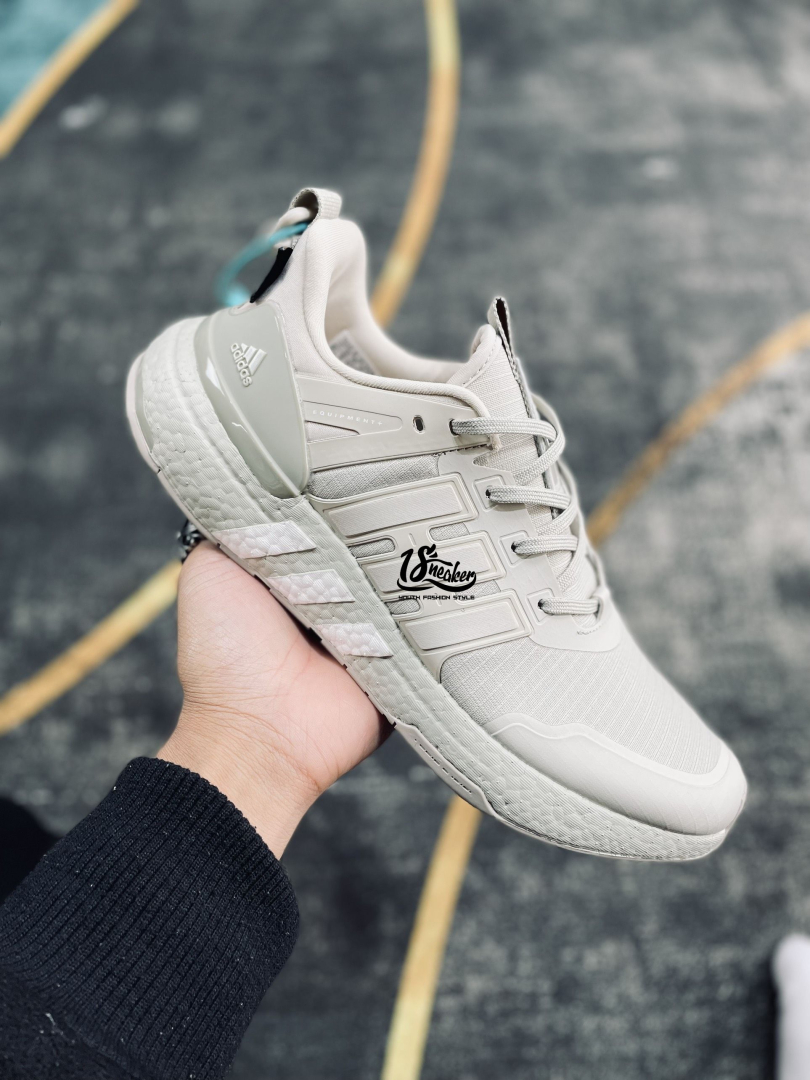 Một mẫu giày giá rẻ cực chất tại HN, HCM