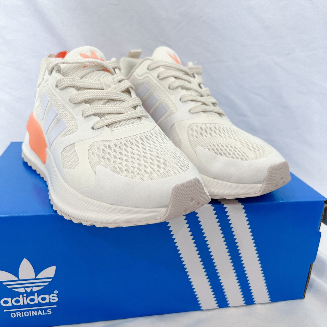 Góc cạnh nào thì đôi giày vẫn rạng ngời vẻ đẹp