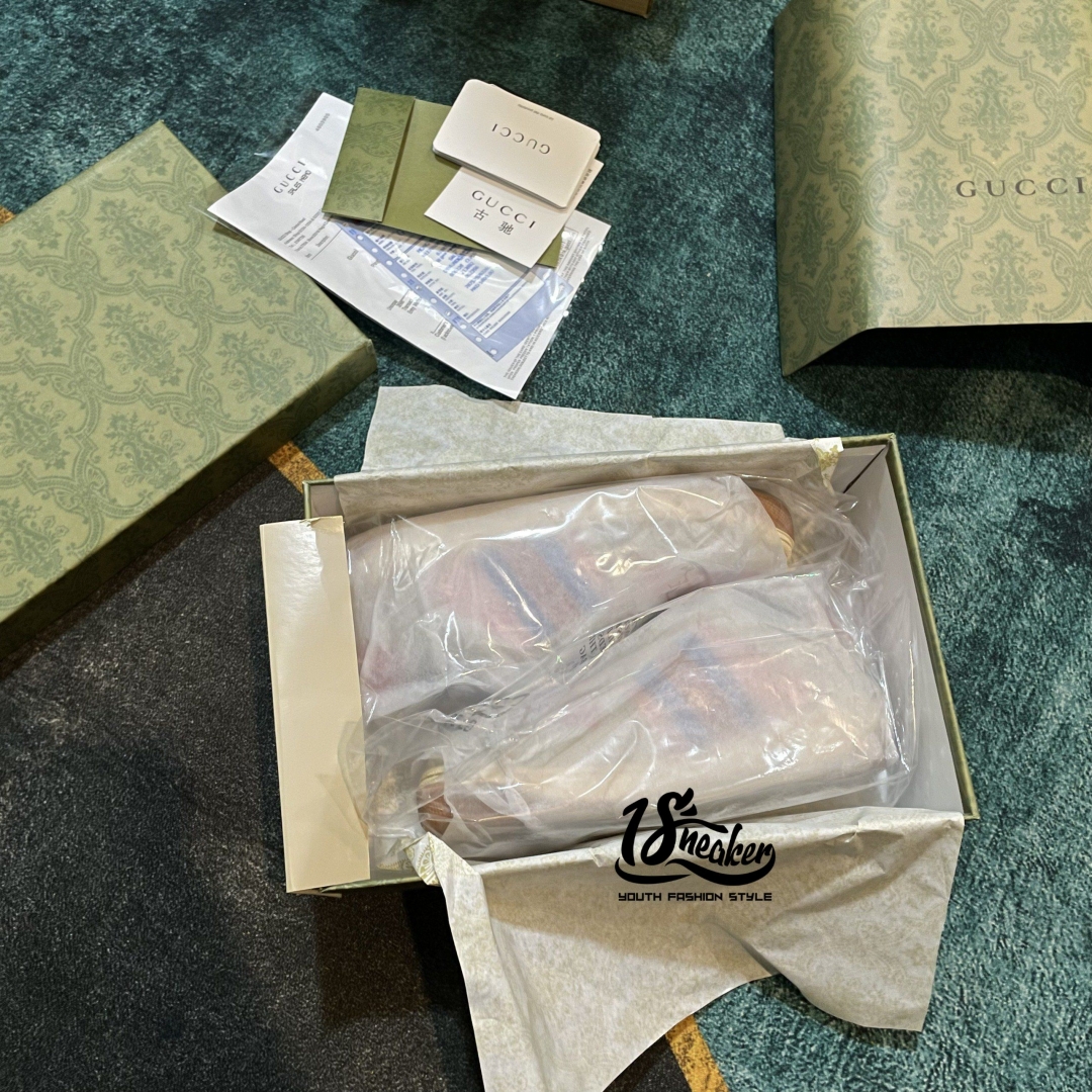 Tặng full đủ phụ kiện kèm theo cho em giày gucci