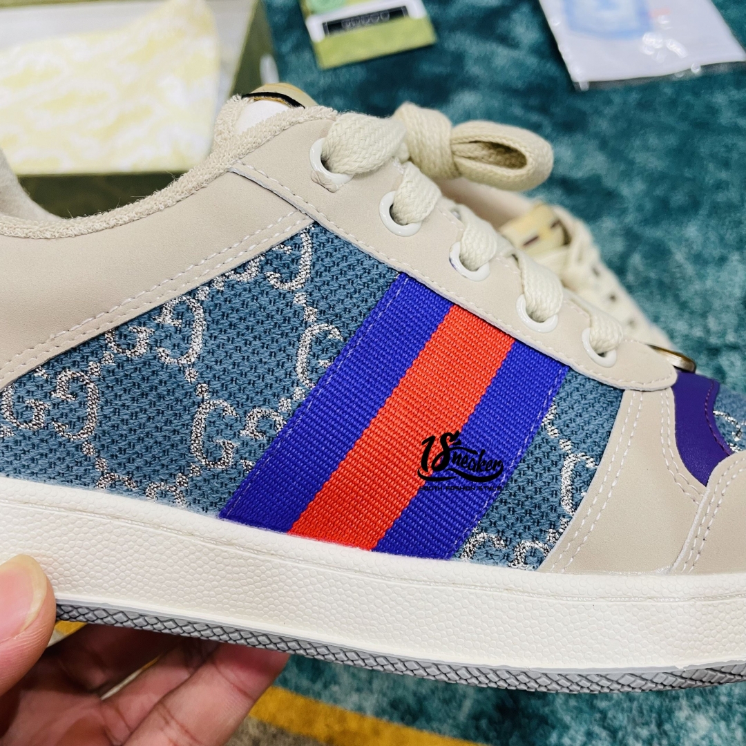 Chất liệu đều dùng từ những chất liệu xịn và hiện đại để làm ra một đôi giày đỉnh chóp