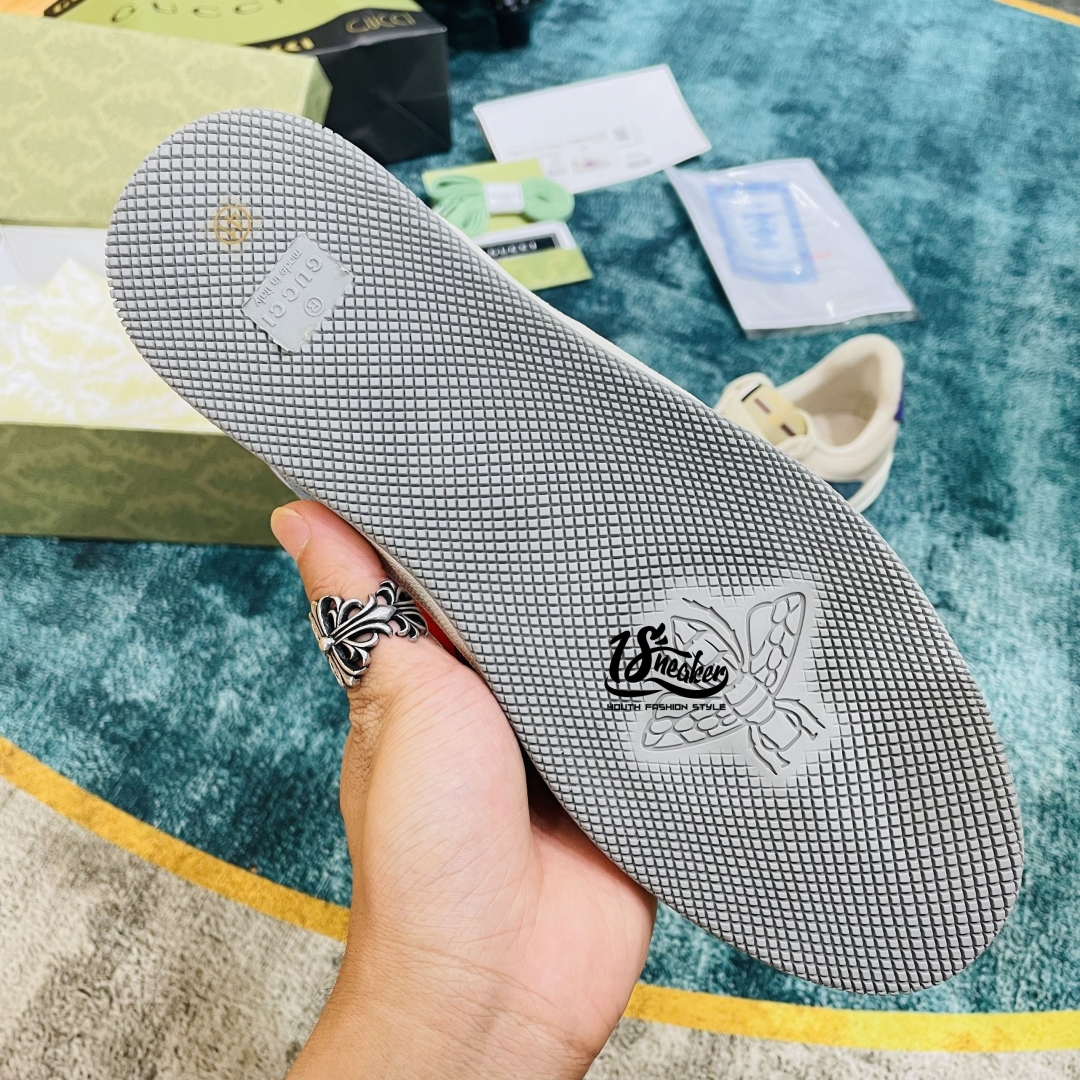 Đây là đôi giày sẽ không làm bạn thất vọng khi sở hữu em nó nhé