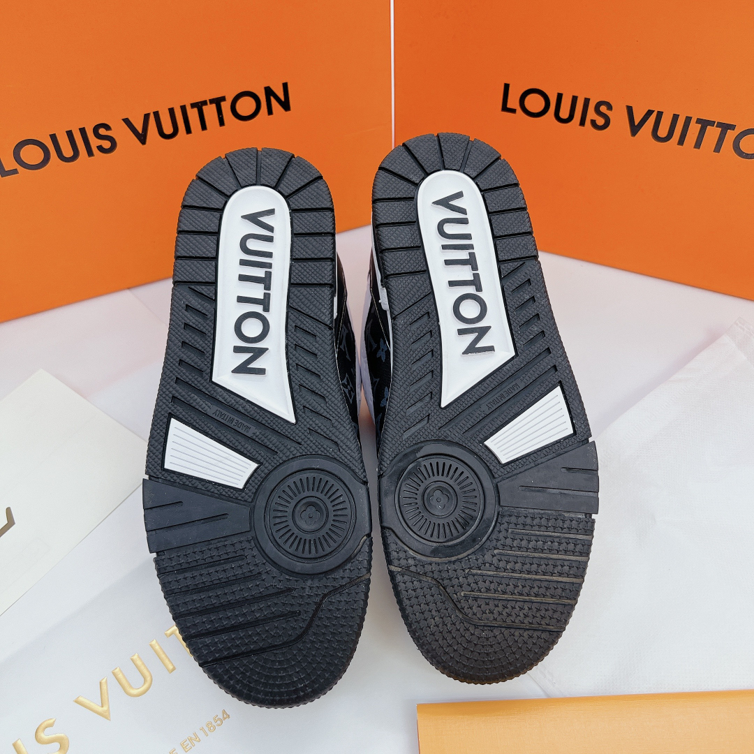 Giày Louis Vuitton Traniner Monogram Denim Black Siêu Cấp