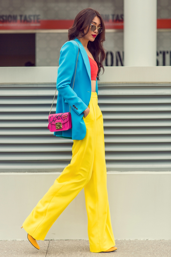 Giày màu vàng phối theo style color block