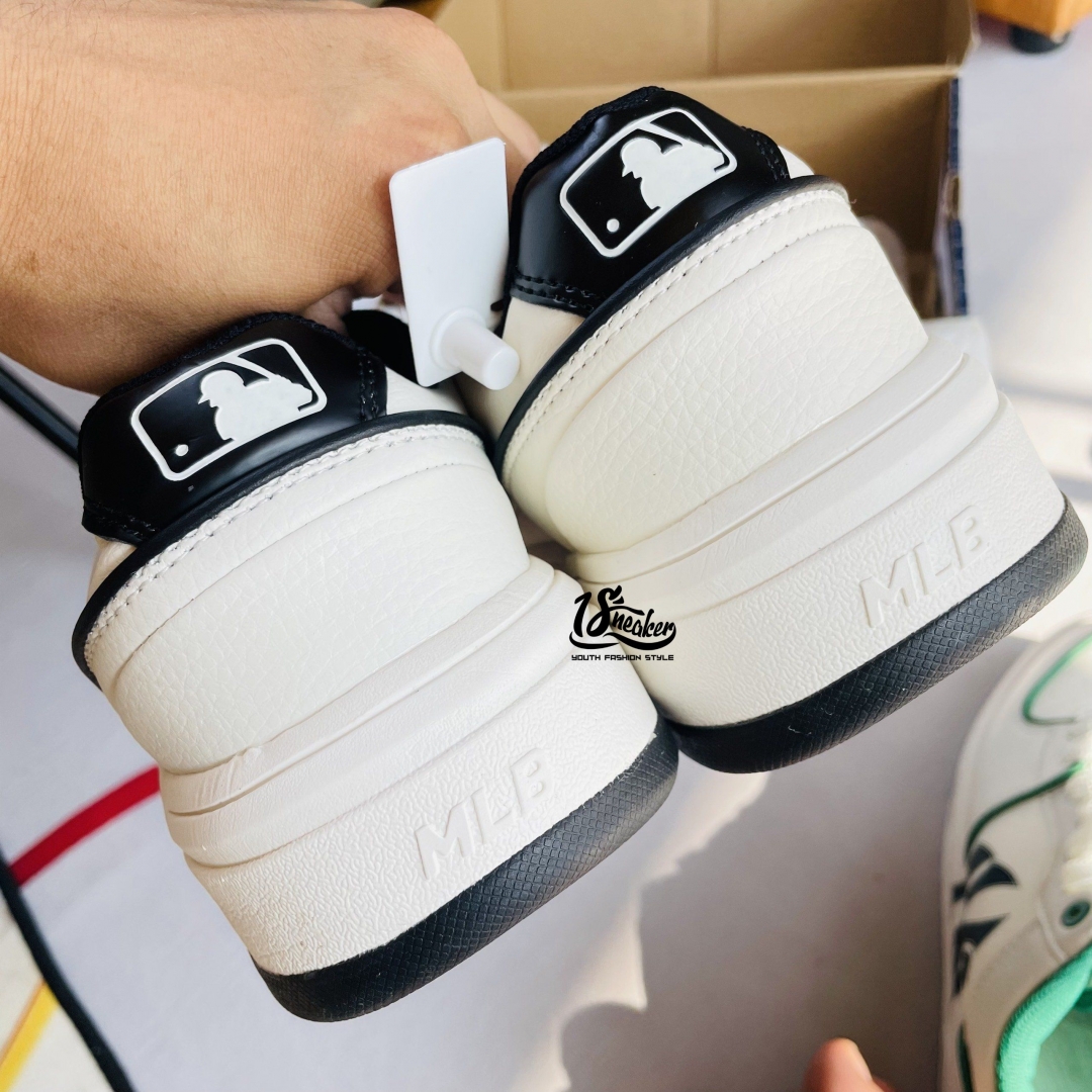 Dáng form và đường chỉ chất lượng từng chi tiết nhỏ