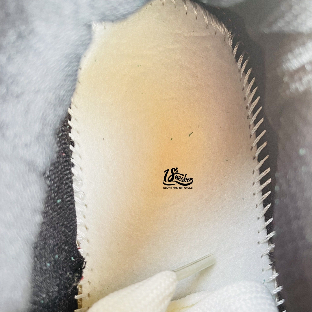 Chất đế mềm có cả 2 lớp đệm vô cùng ưng