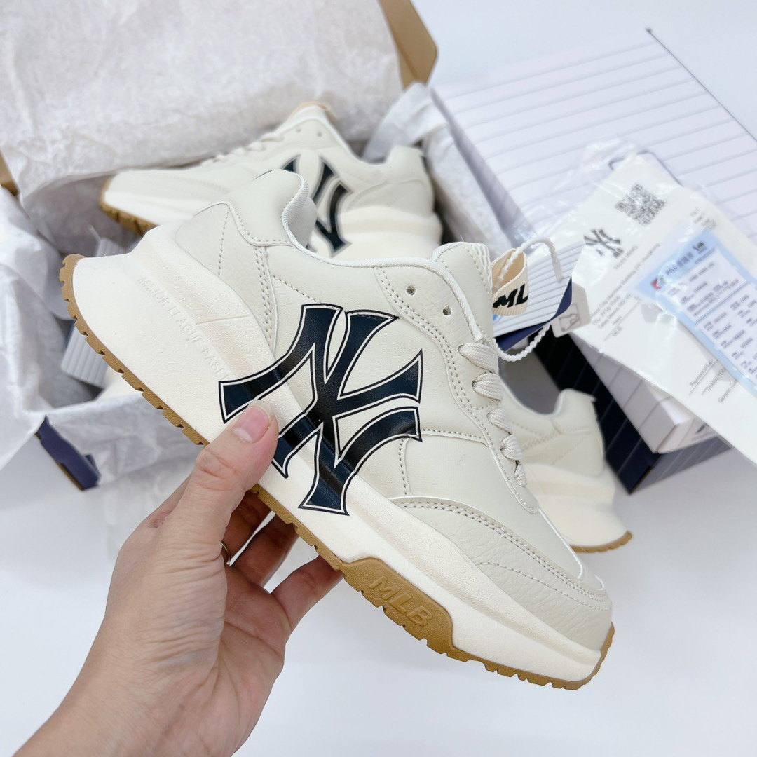 Giày MLB Chunky Runner Basic New York Yankees Cream Siêu Cấp