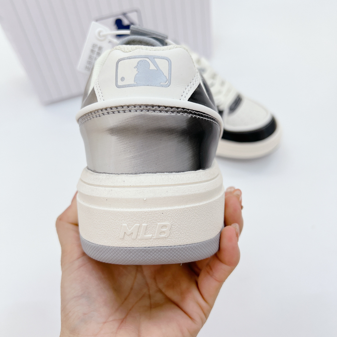 Giày MLB Korea Chunky Liner Hologram Red Sox Gray Siêu Cấp