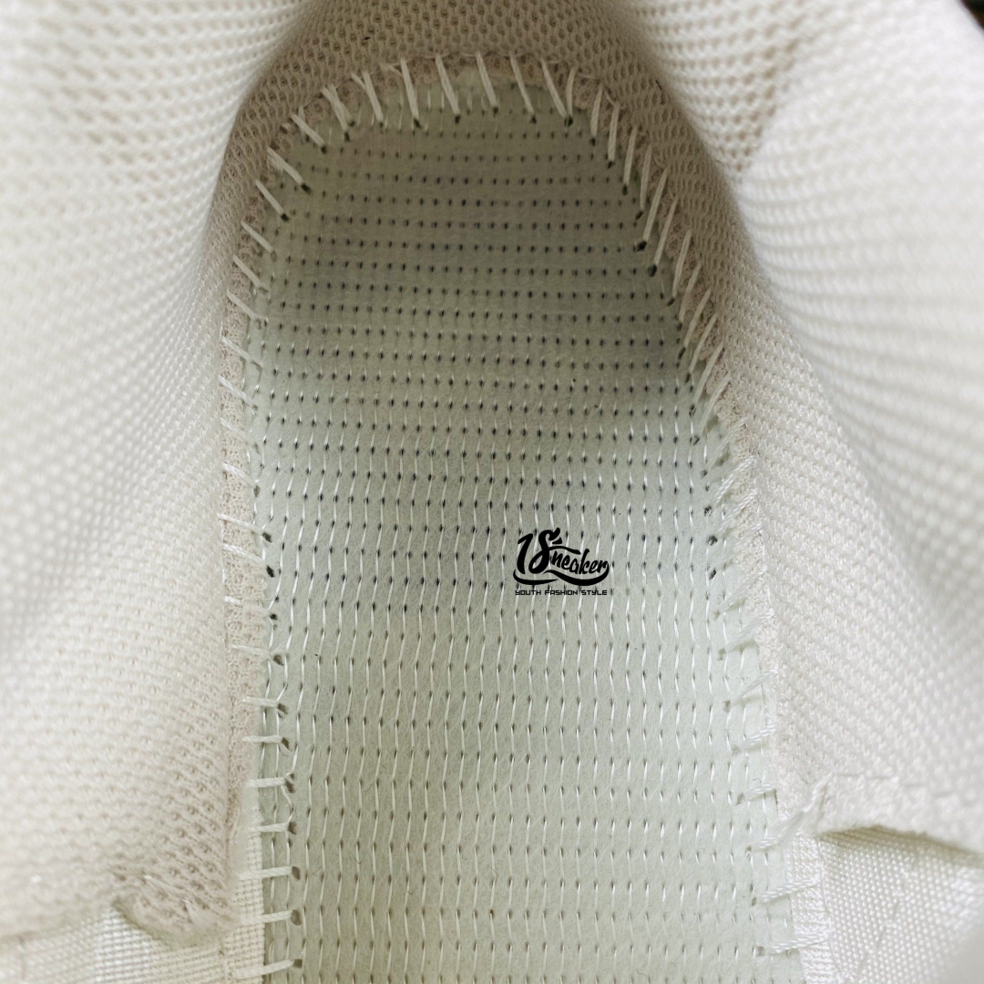 Đế với 2 lớp đảm bảo độ êm và mịn