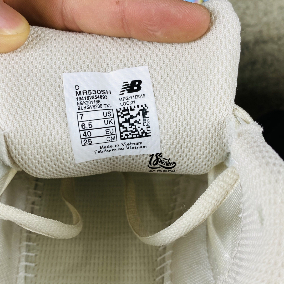 Chất liệu khỏi bàn vì độ đẹp của em giày