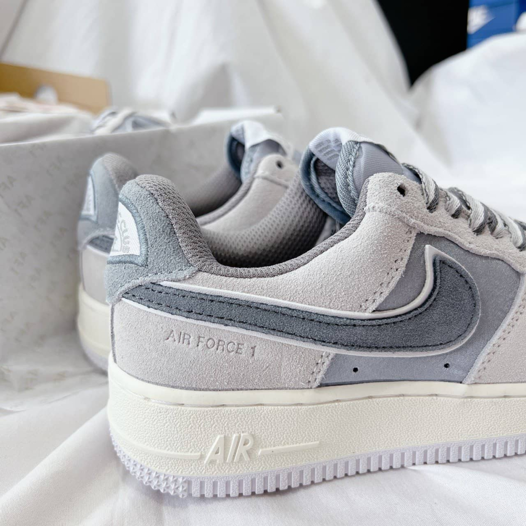 Cận cảnh phần sau h&ocirc;ng cho mọi người