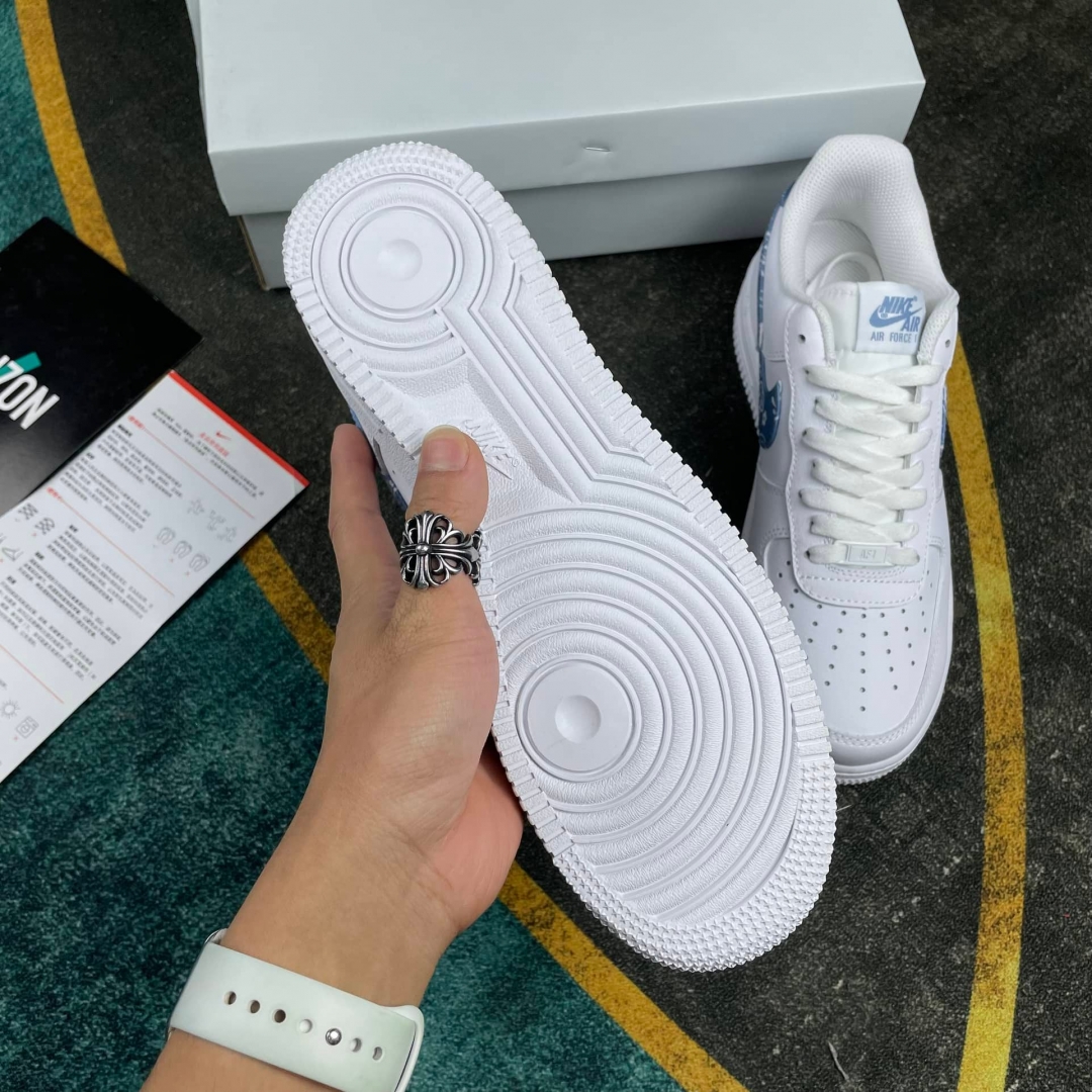Nike Air Force 1 Viền Xanh Rep 11 SỬ DỤNG đế cao su chống bám kết hợp công nghệ air giúp giày nghẹ hơn