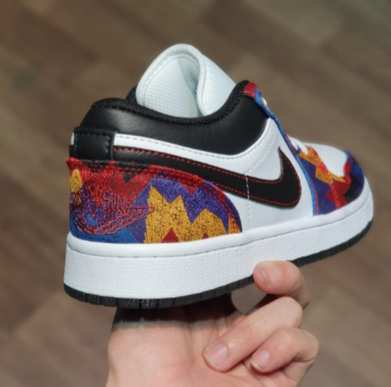 giày thể thao nike jordan low thổ cẩm siêu cấp