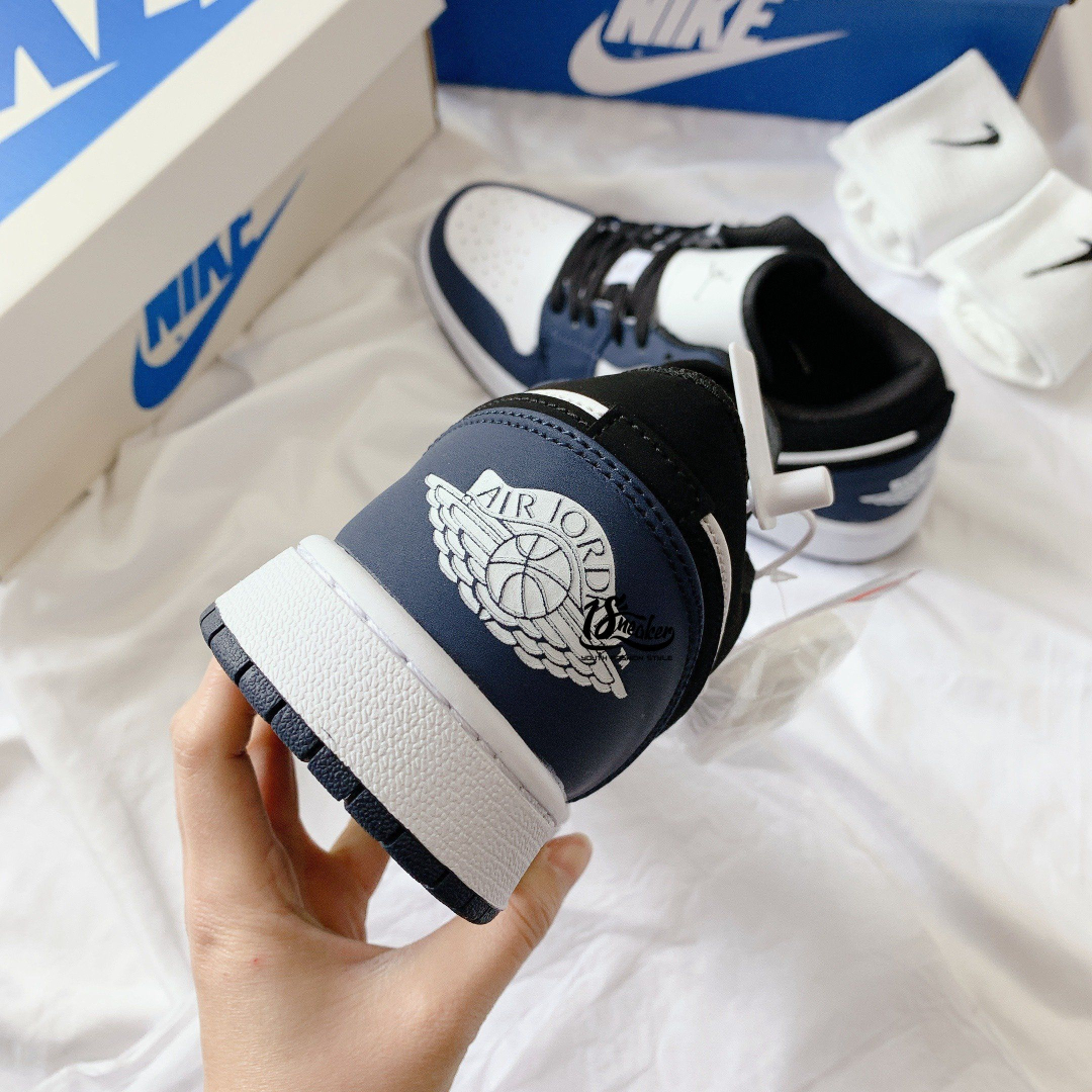 Phần gót sau dáng nhìn vẫn rất vô cùng chuẩn form