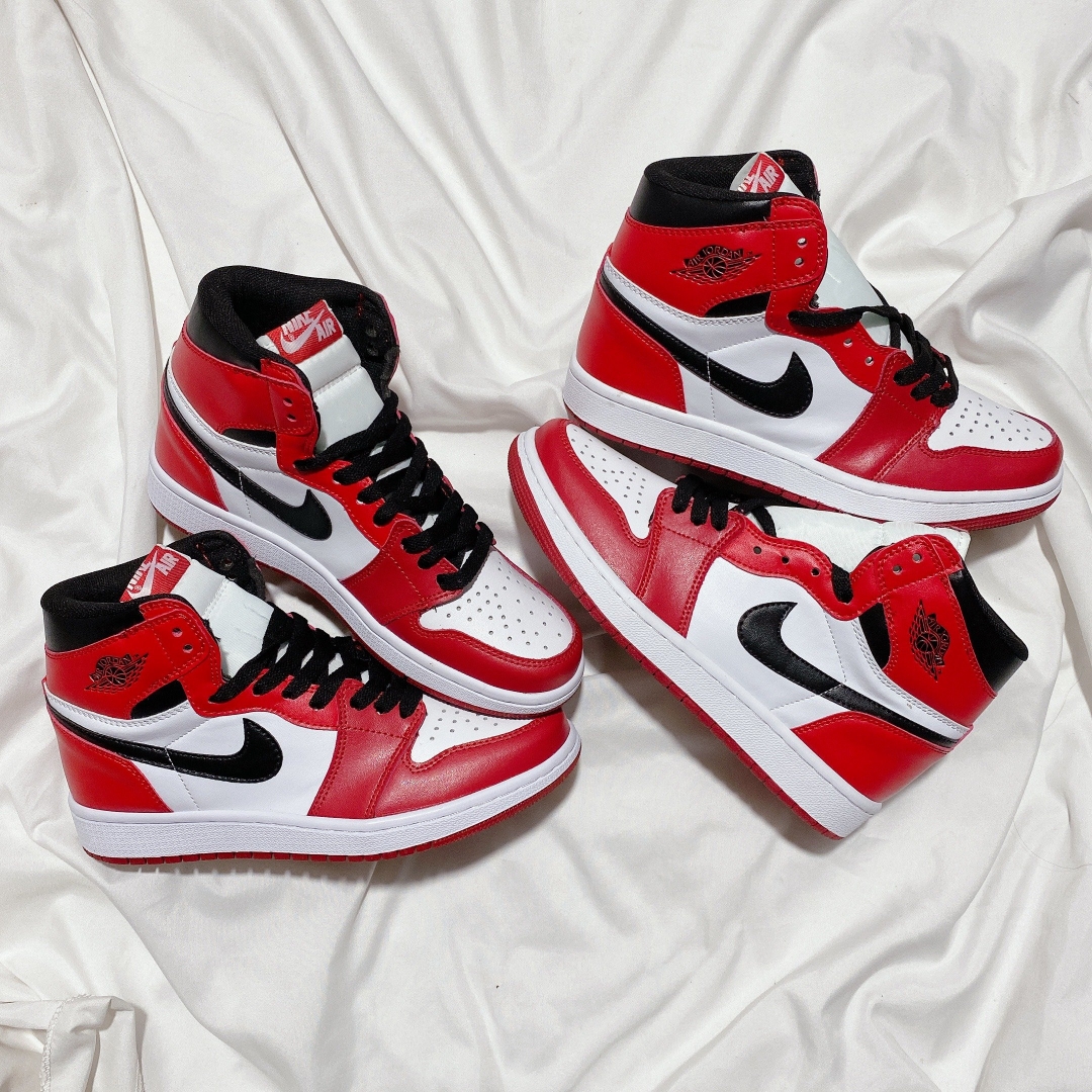 Cận cảnh đôi giày nike jordan cổ cao OG chicago siêu cấp