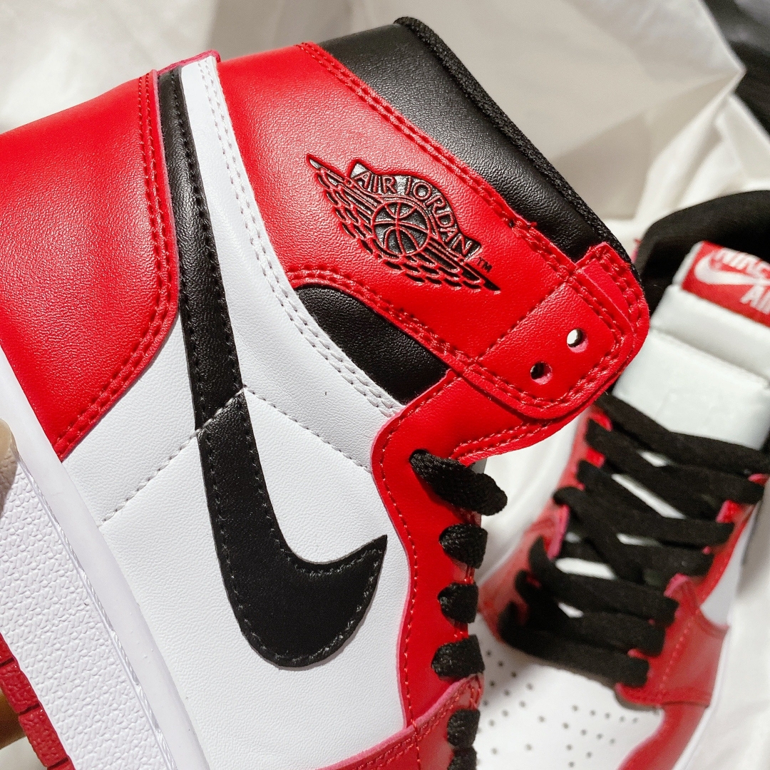 những đường chỉ tỉ mỉ từng chút không có một chút thừa