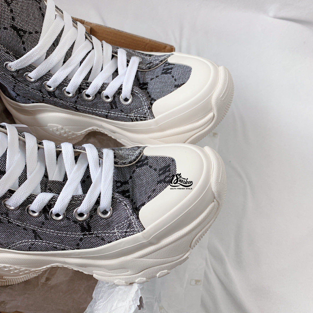 Bạn yêu thích sự cá tính thì đây là mẫu giày phù hợp cho bạn