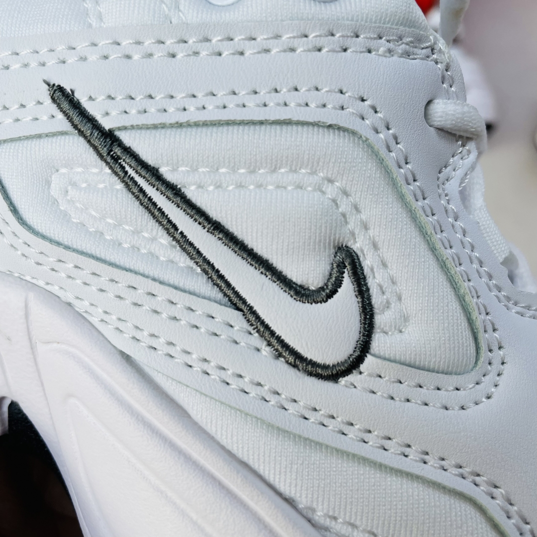 Dáng form được thiết kế chuẩn và đường chỉ may tỉ mỉ