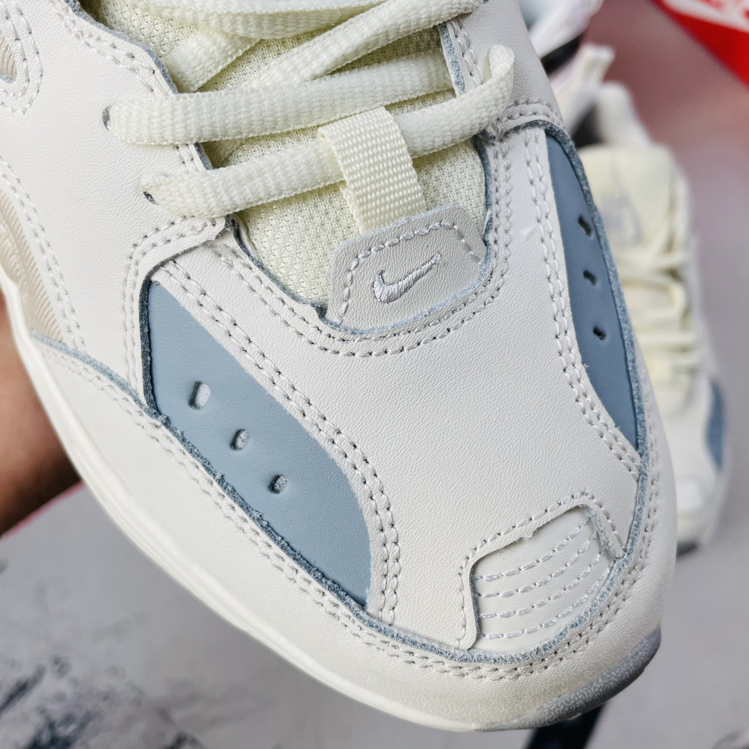 Theo thời gian nhưng độ hot và sự ưa chuộng của em giày không bao giờ phai