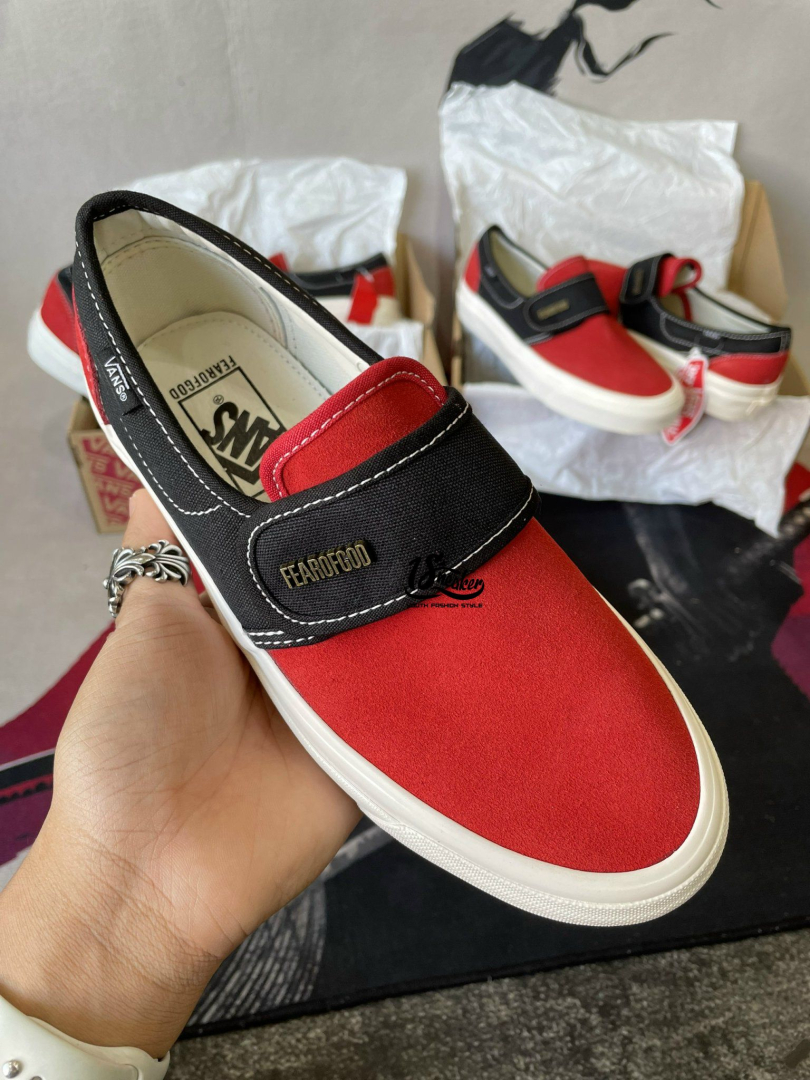 Mẫu gi&agrave;y với tone m&agrave;u xịn x&ograve;