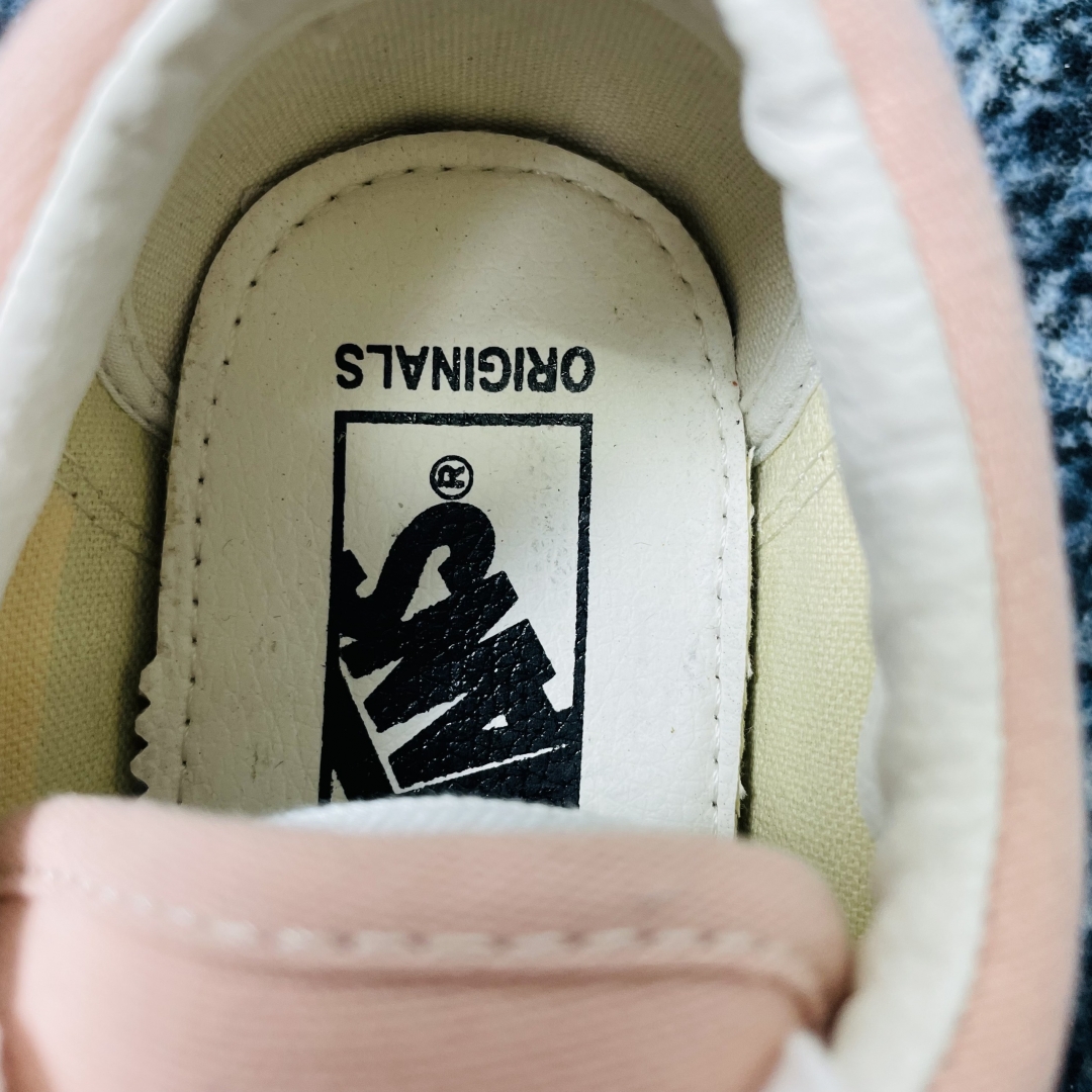 Dáng form và chất liệu đỉnh chóp