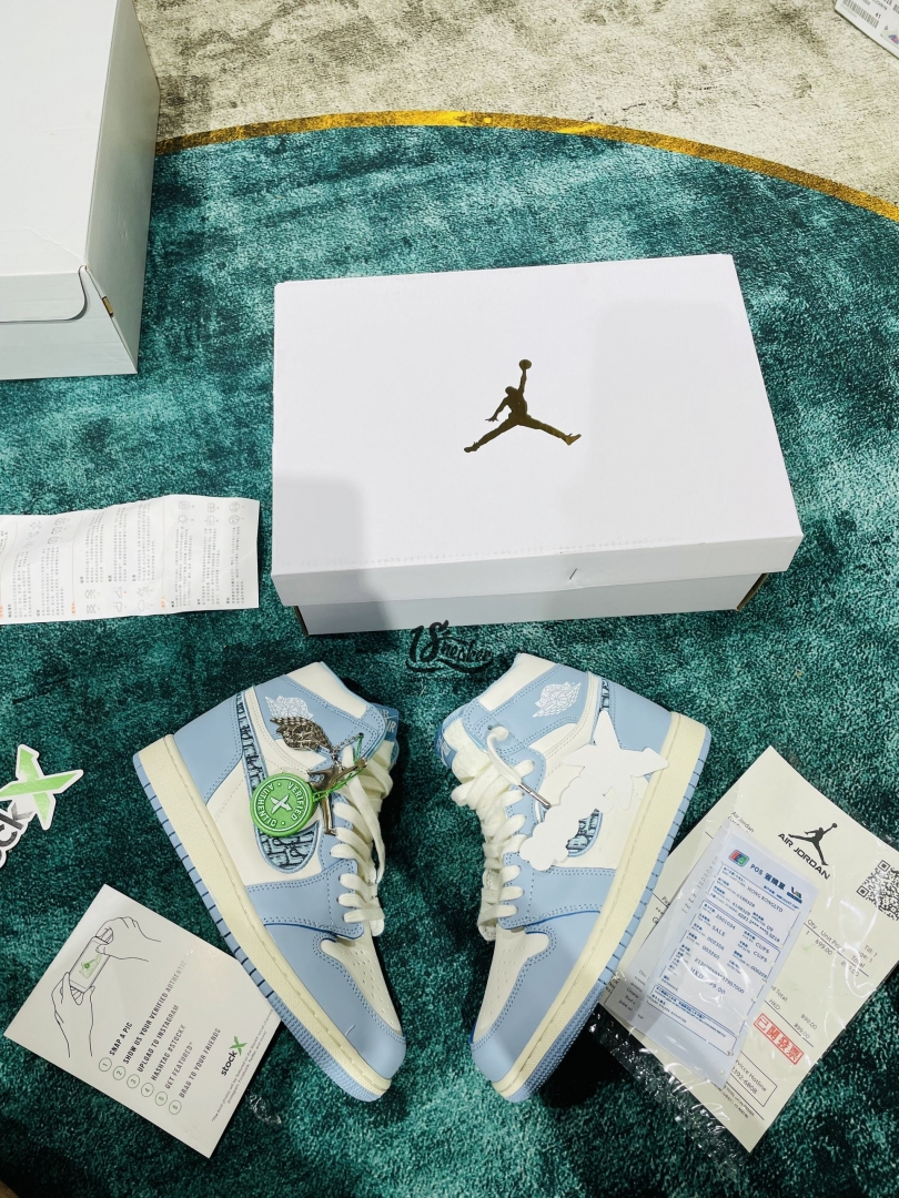 Giày Nike Air Jordan 1 Dior MÀU XANH