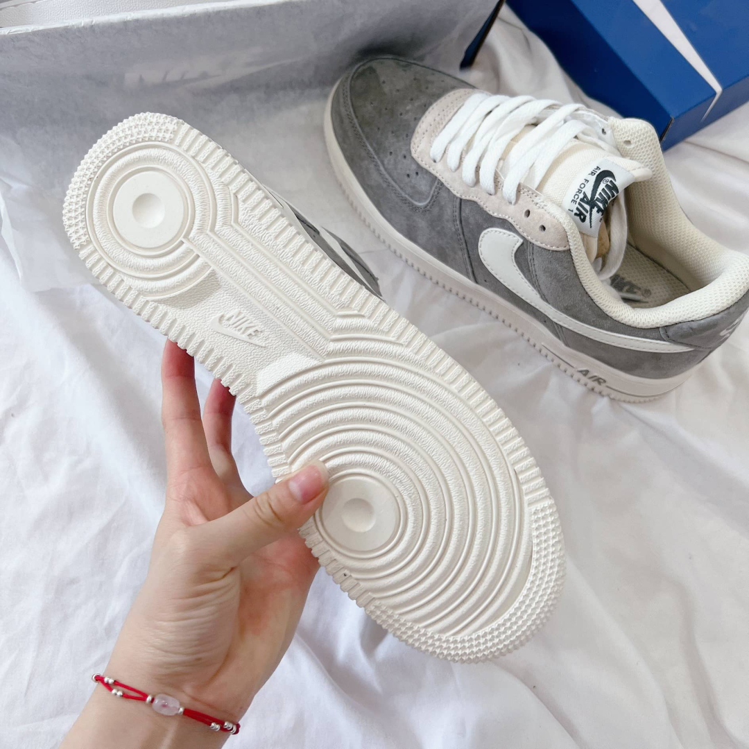 Đế thiết kế từ cao su cao cấp