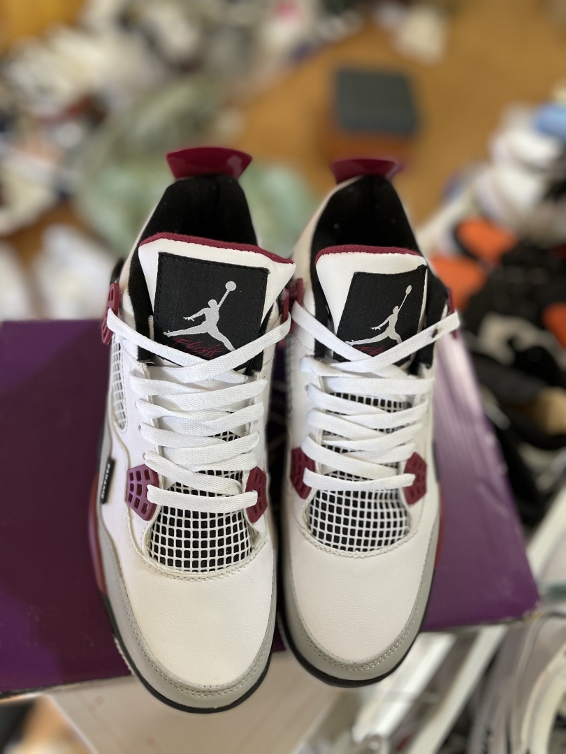 Phần mũi với những đường chỉ tỉ mỉ được khâu chắc chắn 2 lớp 