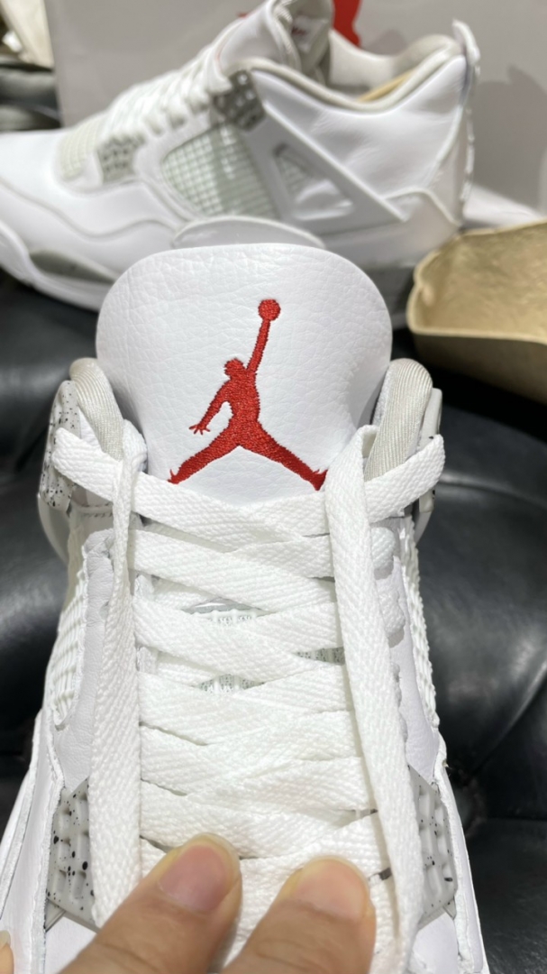 Jordan 4 Retro Pure Money logo đỏ Siêu Cấp