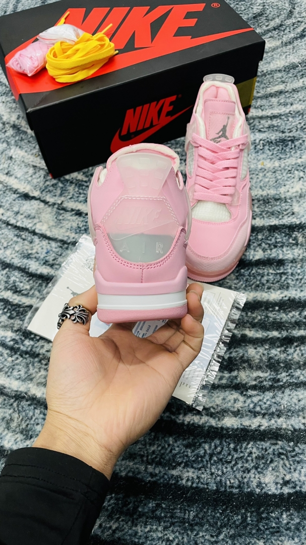 Jordan 4 form cực đẹp
