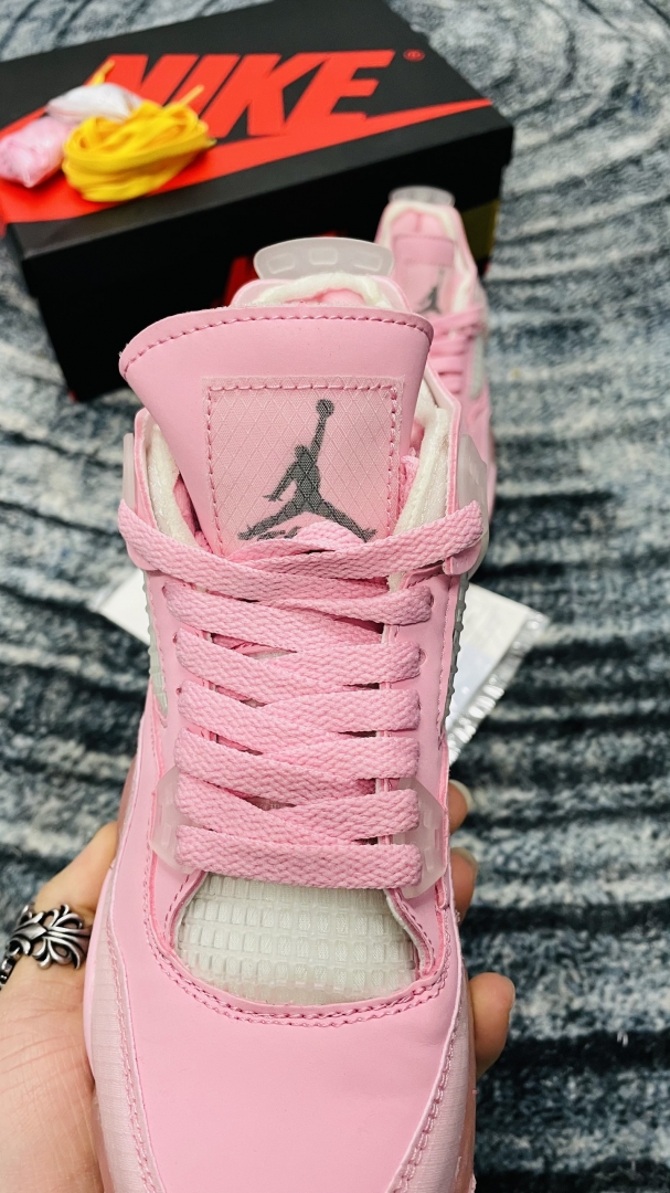 JD 4 phối m&agrave;u tinh tế