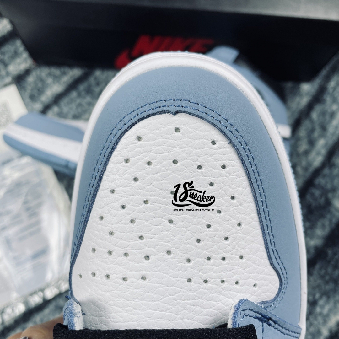 Thiết kế những lỗ khí tạo sự thông thoáng cho đôi giày