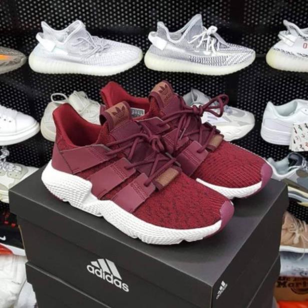 Prophere đỏ của Adidas