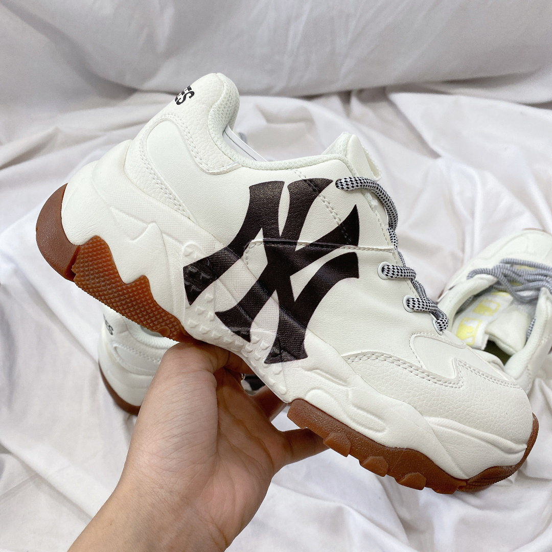 MLB NEW YORK YANKEES BIG BALL CHUNKY EMBO