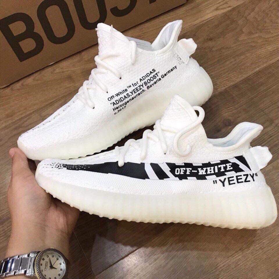 Yeezy 350 V2 - Chắc em không phải nói về em nó nữa 