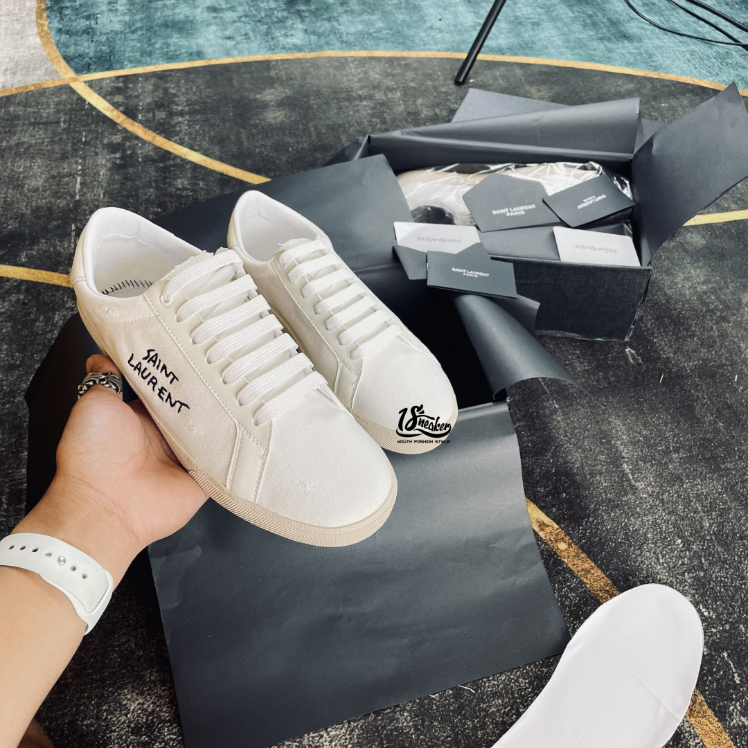 mẫu giày thiết kế dành cho cả nam và nữ đều có thể sở hữu